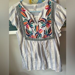 Size medium striped, floral top